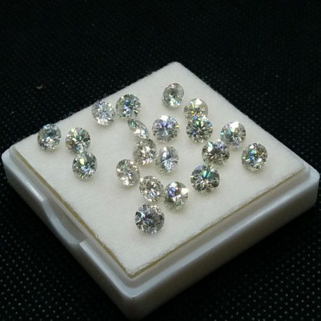 Mozanit ( Moissanite )